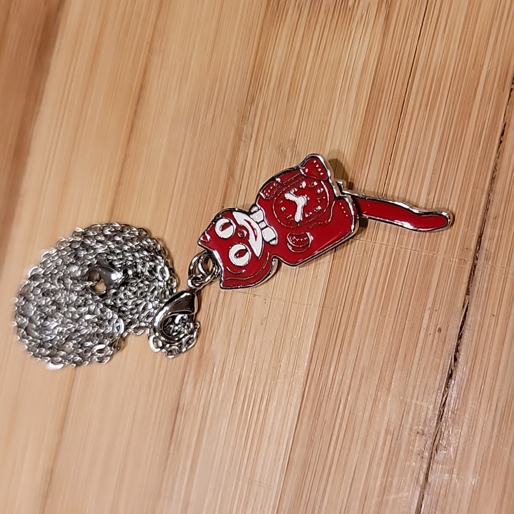 Scarlet Red Kit-Cat Klock clock clip on charm necklace - Picture 4 of 5